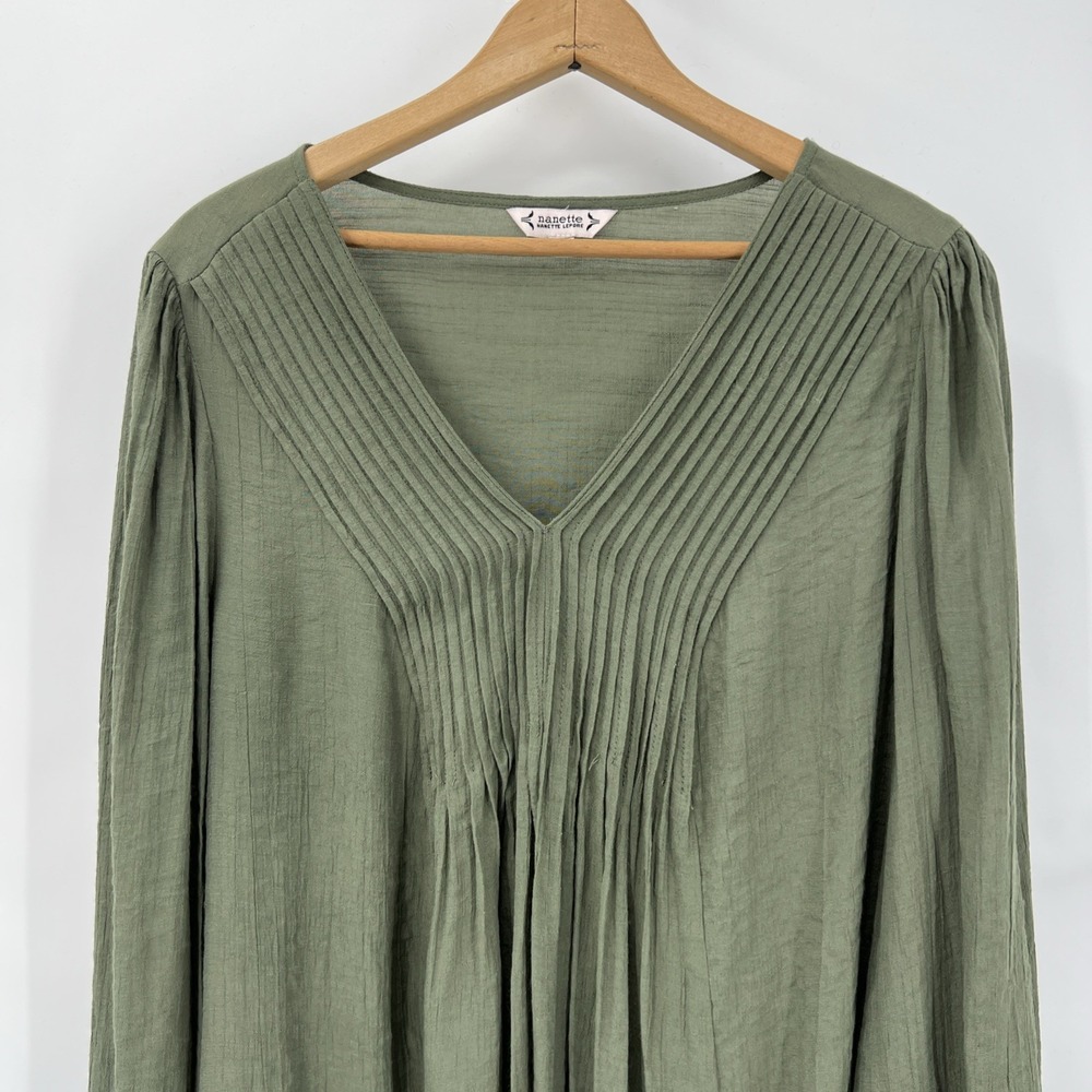 Nanette Lepore Womens XL‎ Olive Green Pintuck Pleated V-Neck Blouse Long Sleeve